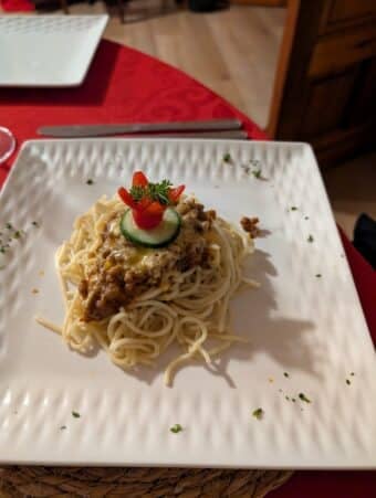 Got checked into the rooms and went to have a bite to eat. In case you're wondering, bolognese in South Africa tastes like sloppy joe/bbq on top of noodles. It was weird.